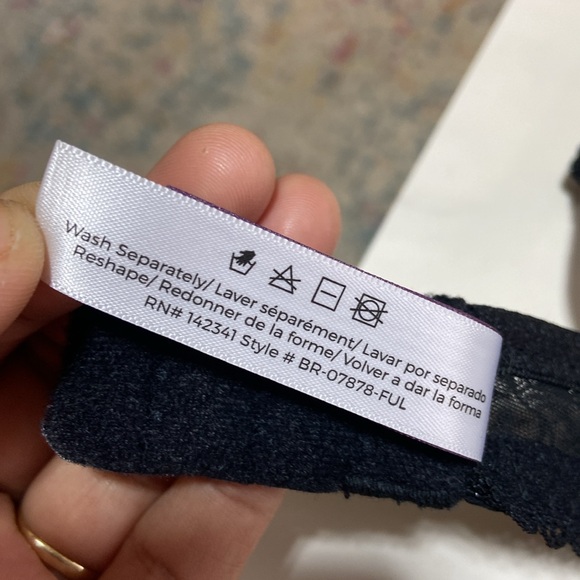 Adore Me Non Padded Lace Wire Bra size 32D - Picture 13 of 13